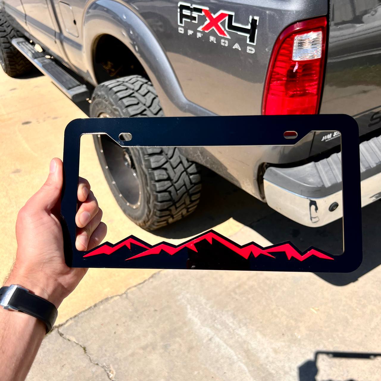 Mountain License Plate Frame Cover (single plate)