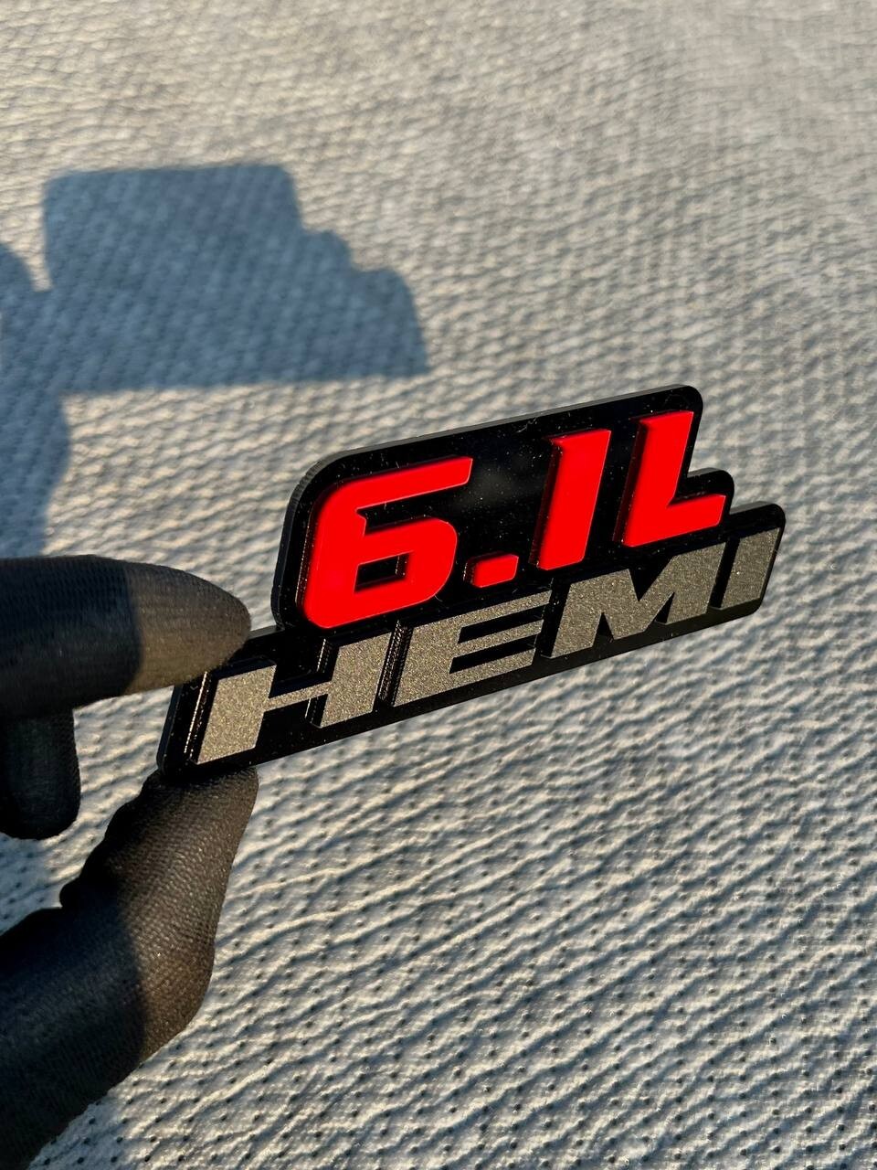 6.1L HEMI Emblems Multicolor – Side Fender Badges for Muscle Cars (Set of 2)