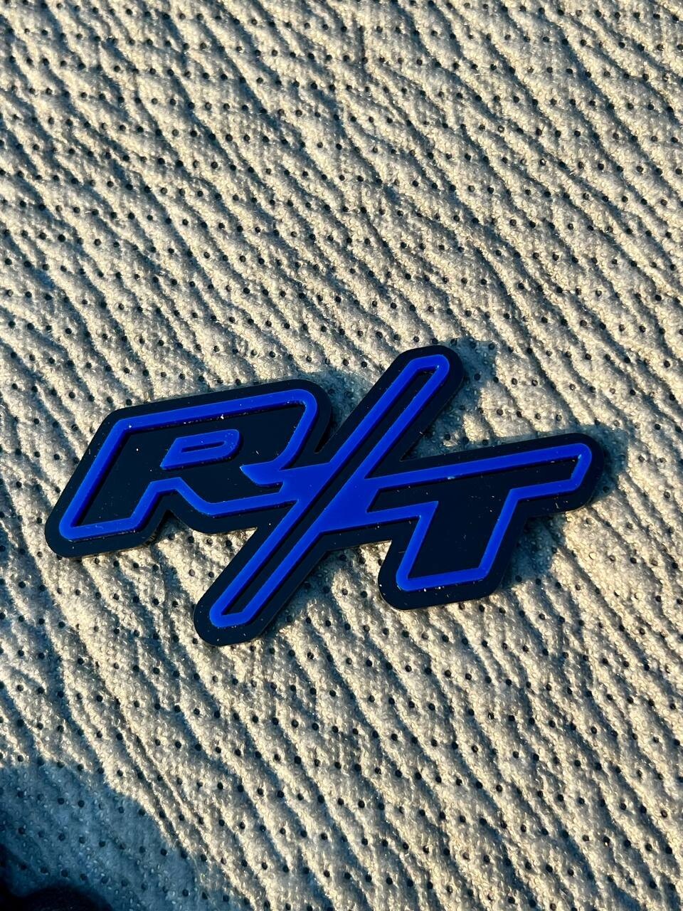 2PCS R/T DODGE CHARGER CHALLENGER MULTICOLOR EMBLEM BADGE R/T