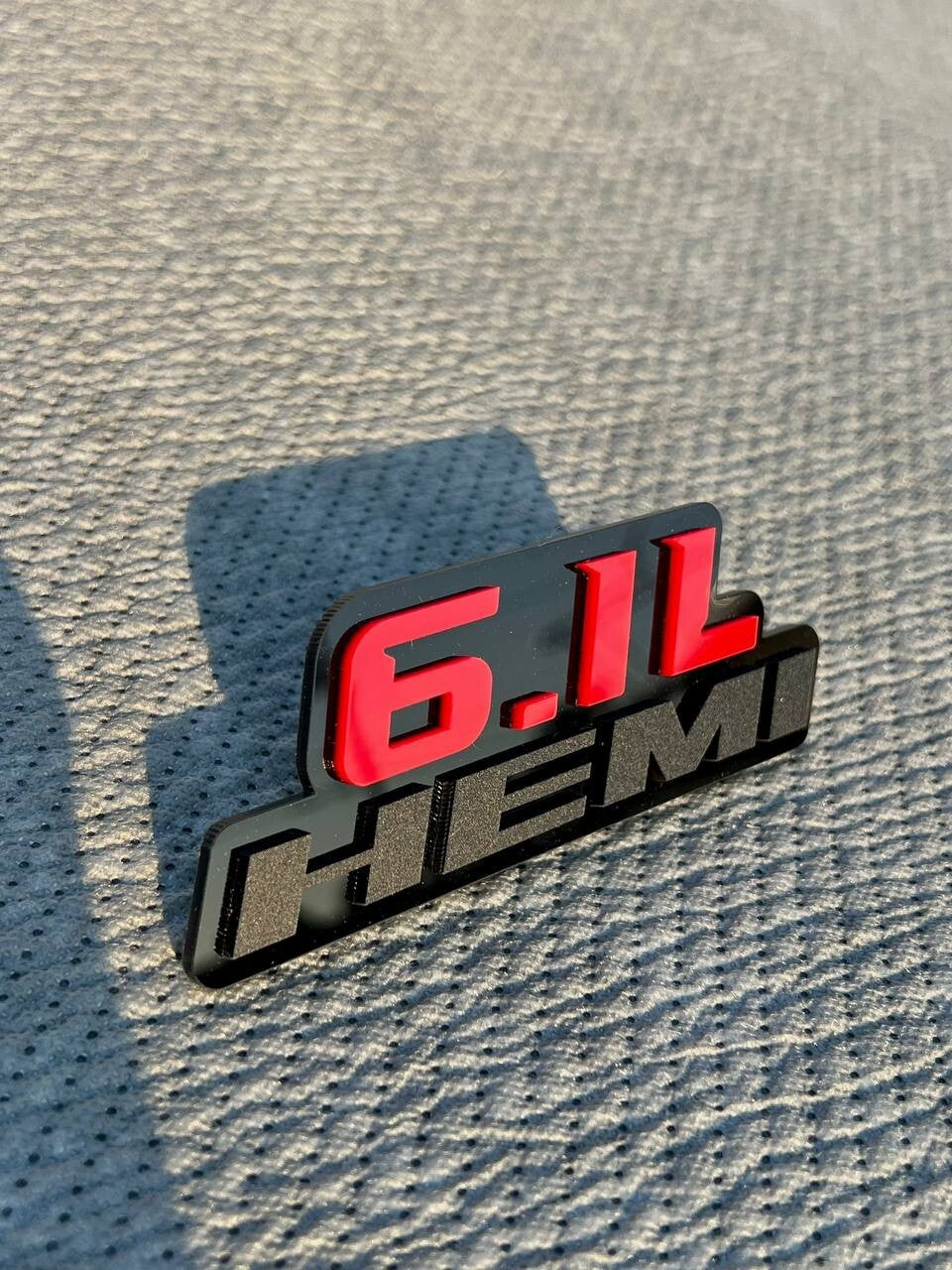 6.1L HEMI Emblems Multicolor – Side Fender Badges for Muscle Cars (Set of 2)