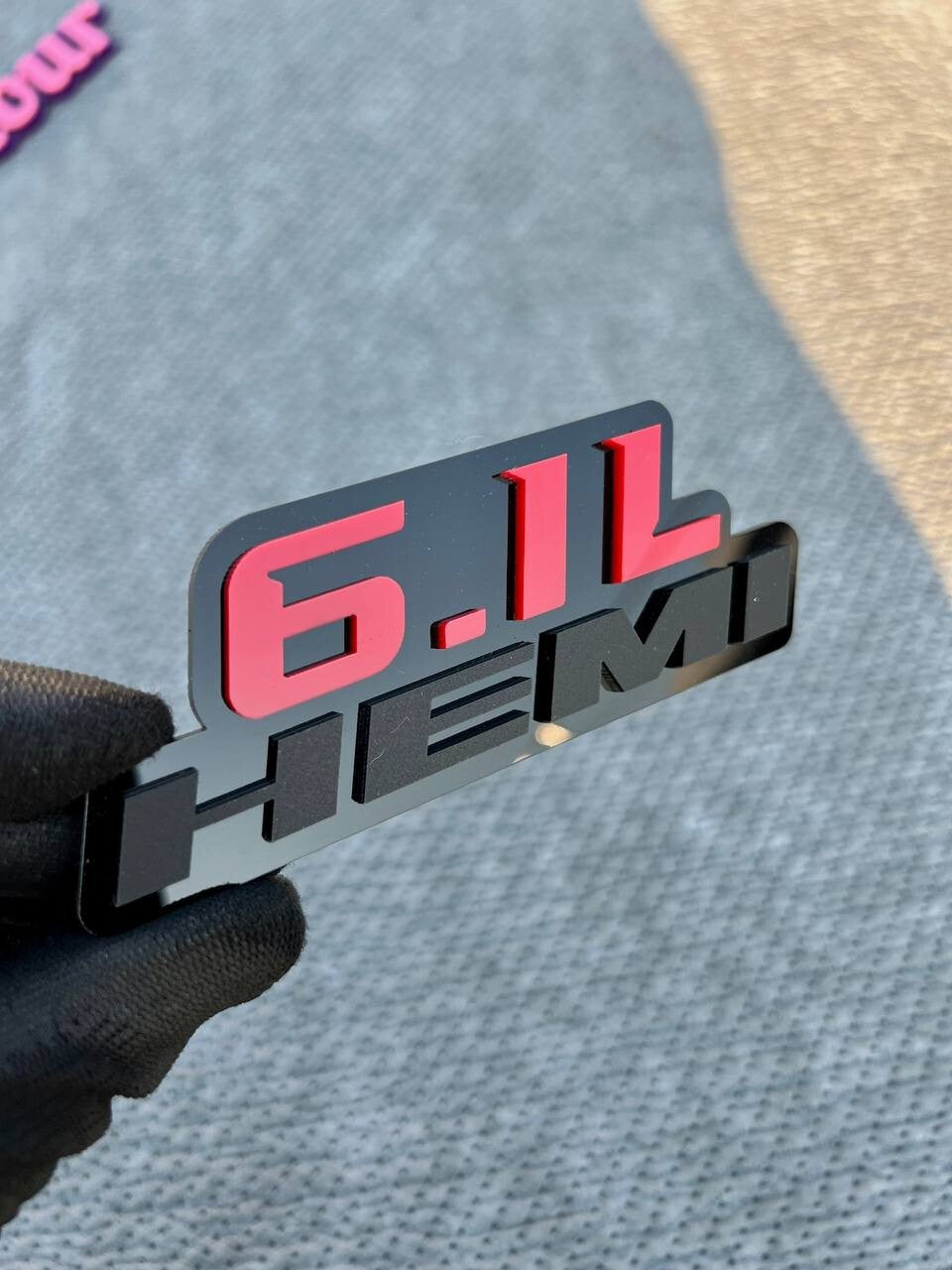 6.1L HEMI Emblems Multicolor – Side Fender Badges for Muscle Cars (Set of 2)