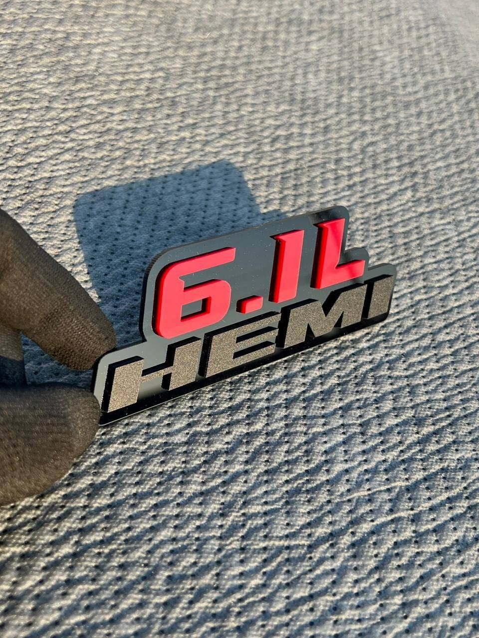 6.1L HEMI Emblems Multicolor – Side Fender Badges for Muscle Cars (Set of 2)