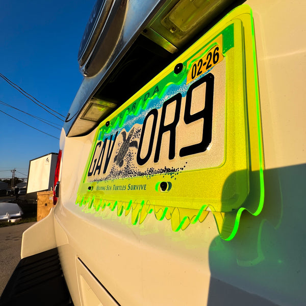 Slime Acrylic License Plate Frame Cover — photo 4