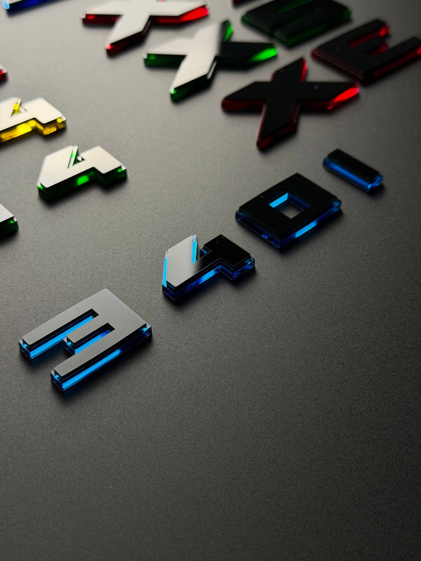 BMW M Performance Emblem Badge – Custom Color Logo for M2 M3 M4 M5 M8 M340i M440i M550i X3 X5 X6 X7 X3M X5M