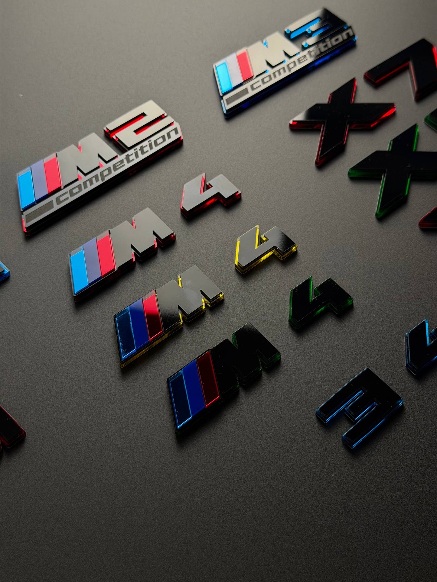 BMW M Performance Emblem Badge – Custom Color Logo for M2 M3 M4 M5 M8 M340i M440i M550i X3 X5 X6 X7 X3M X5M