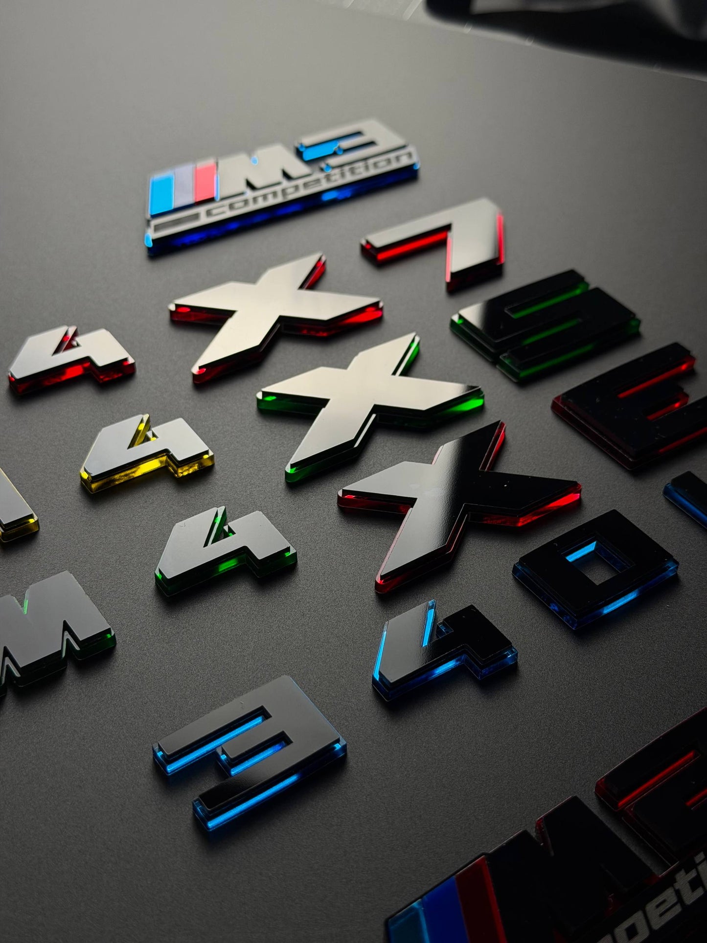 BMW M Performance Emblem Badge – Custom Color Logo for M2 M3 M4 M5 M8 M340i M440i M550i X3 X5 X6 X7 X3M X5M