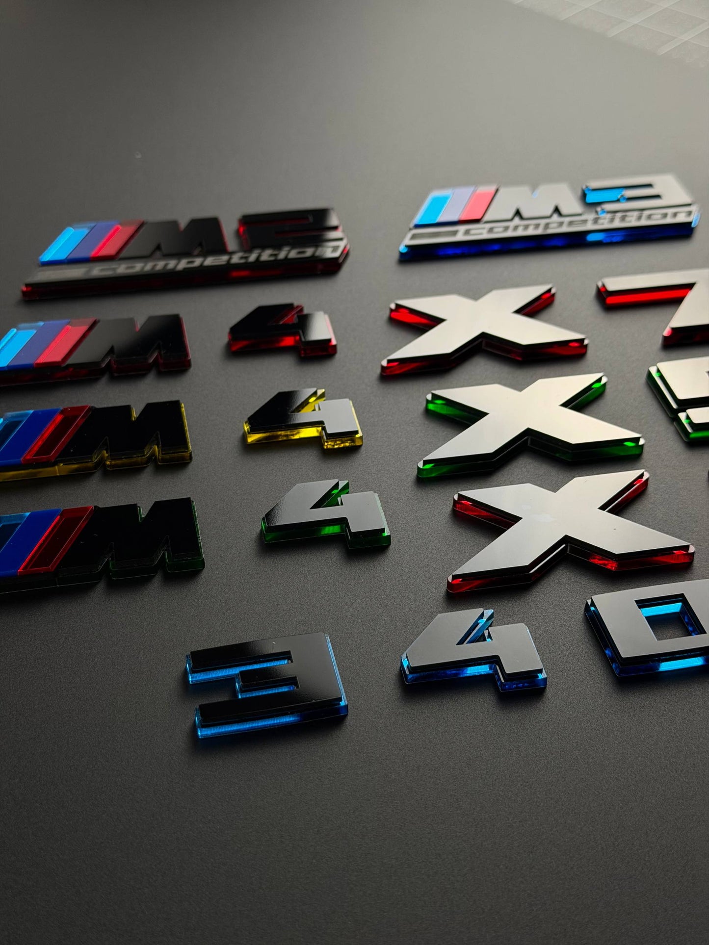 BMW M Performance Emblem Badge – Custom Color Logo for M2 M3 M4 M5 M8 M340i M440i M550i X3 X5 X6 X7 X3M X5M