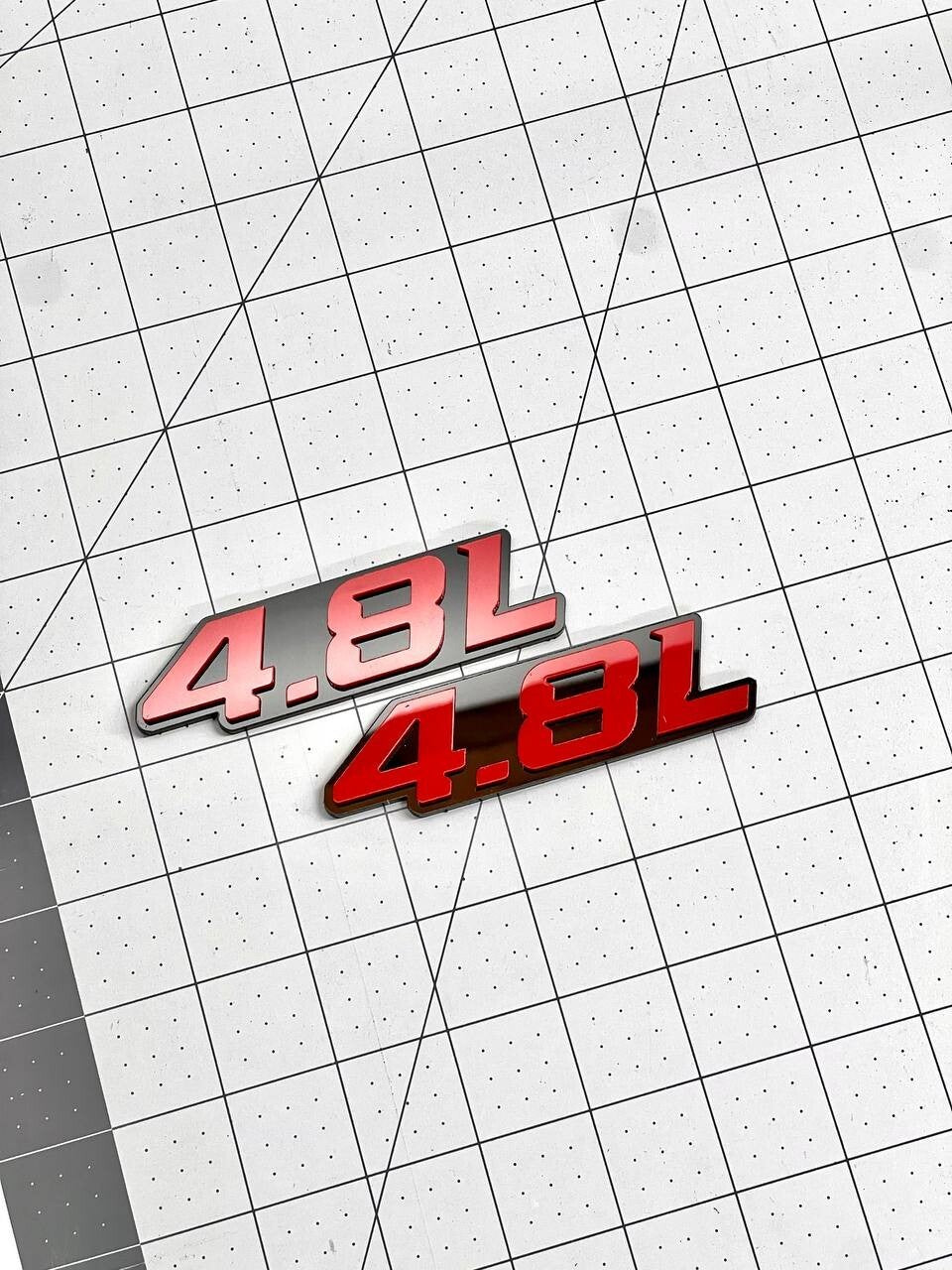4.8L ENGINE EMBLEMS QTY 2 FENDER EXTERIOR 4.8L ENGINE EMBLEMS BADGE RED PAIR