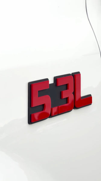 QTY 2 TRUNK FENDER HOOD INTERIOR EXTERIOR 5.3L ENGINE EMBLEMS BADGE RED PAIR — photo 3