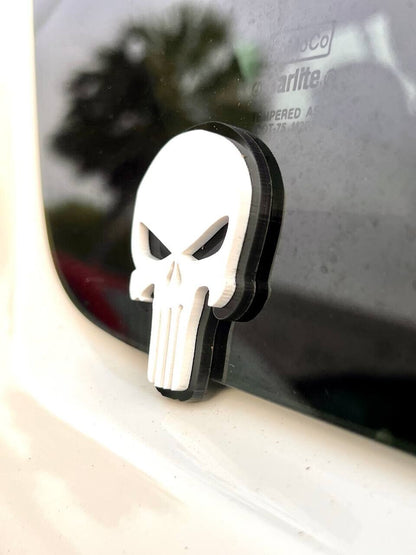 2PCS 18-24 WRANGLER JL GLADIATOR WHITE PUNISHER FENDER EMBLEM BADGE
