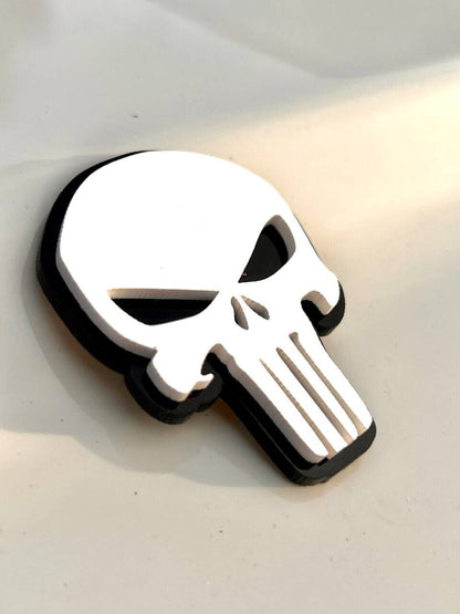 2PCS 18-24 WRANGLER JL GLADIATOR WHITE PUNISHER FENDER EMBLEM BADGE