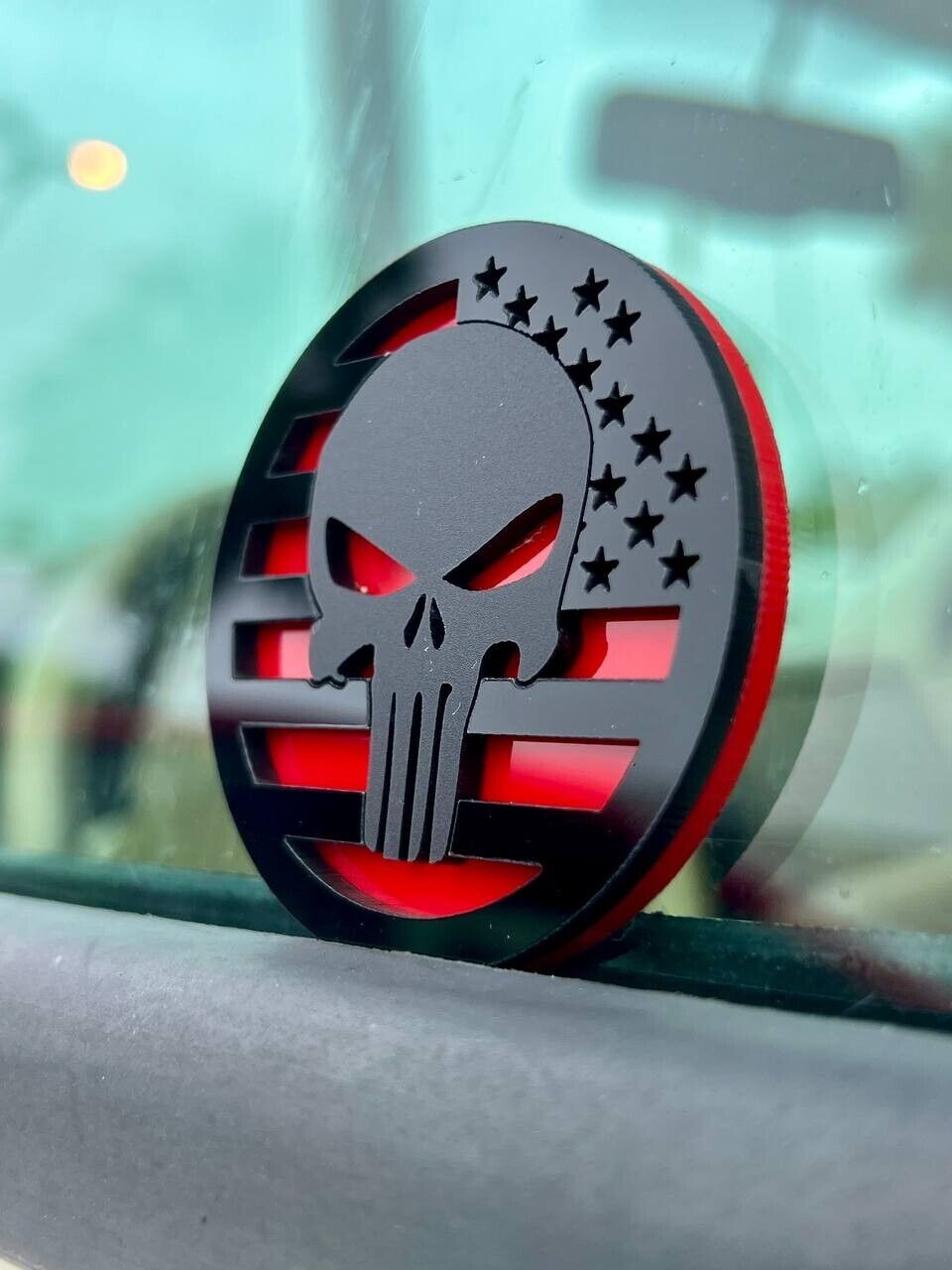 2PCS 18-24 WRANGLER JL GLADIATOR PUNISHER FENDER EMBLEM BADGE